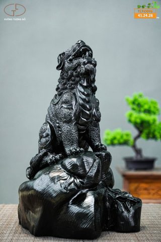 lân sư gỗ mun lân sư gỗ mun