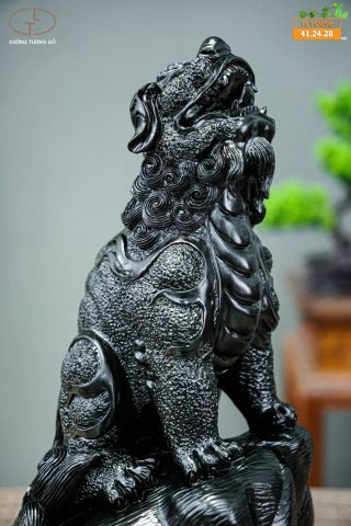 lân sư gỗ mun lân sư gỗ mun