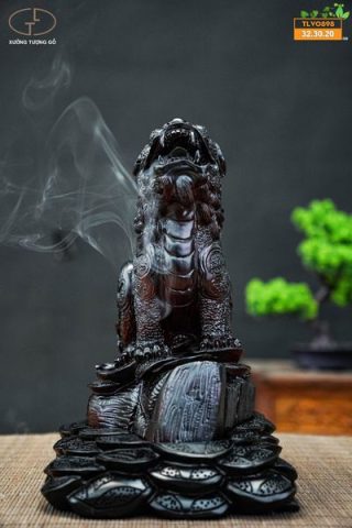 Lân sư gỗ trắc