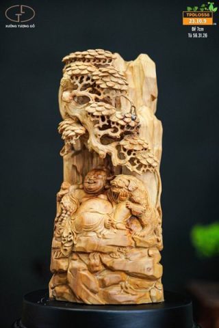 di lặc ngồi gốc tùng đàn hương