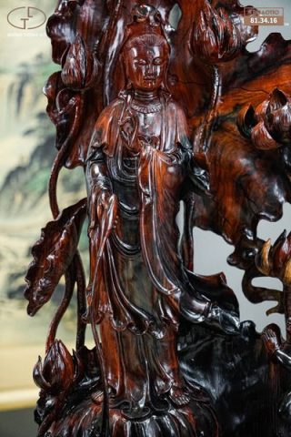 Phật bà gỗ trắc