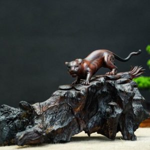 báo săn mồi gỗ trắc
