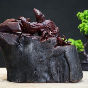 Tế công gỗ trắc