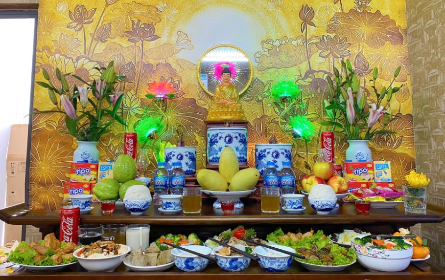 Bài cúng chúng sinh ngoài trời đúng phong tục truyền thống