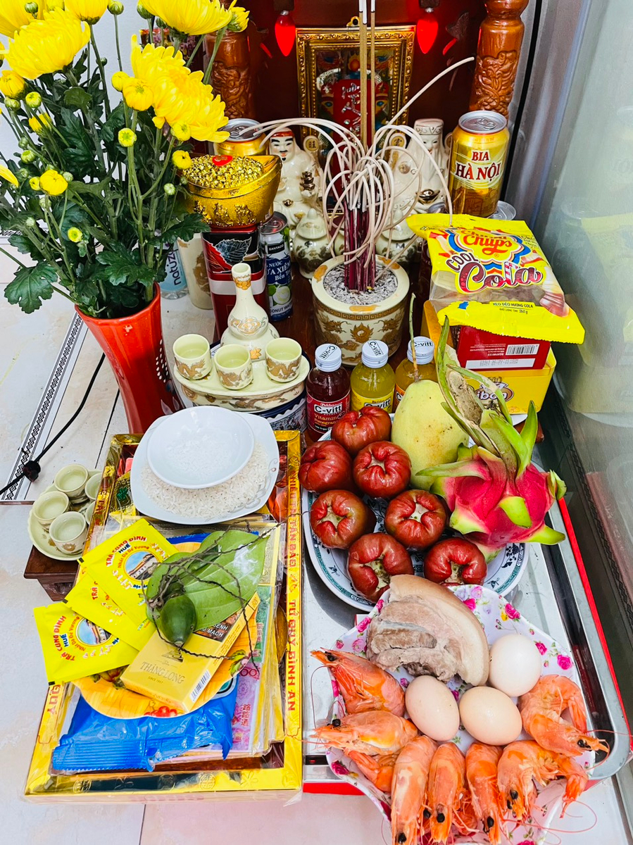Cúng thần tài mùng 10 tháng Giêng tại gia