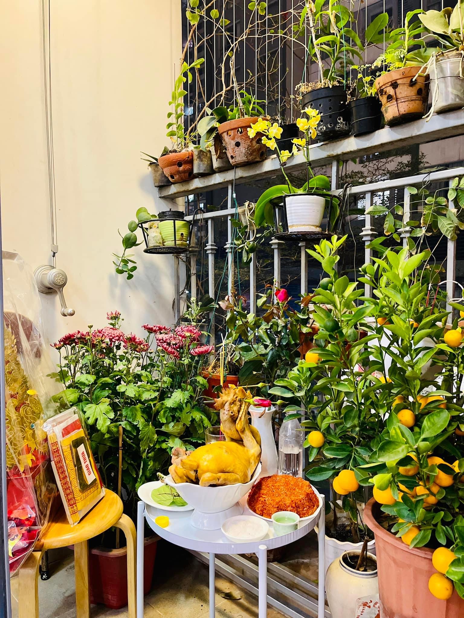 Mâm lễ cúng đêm giao thừa trong nhà đầy đủ