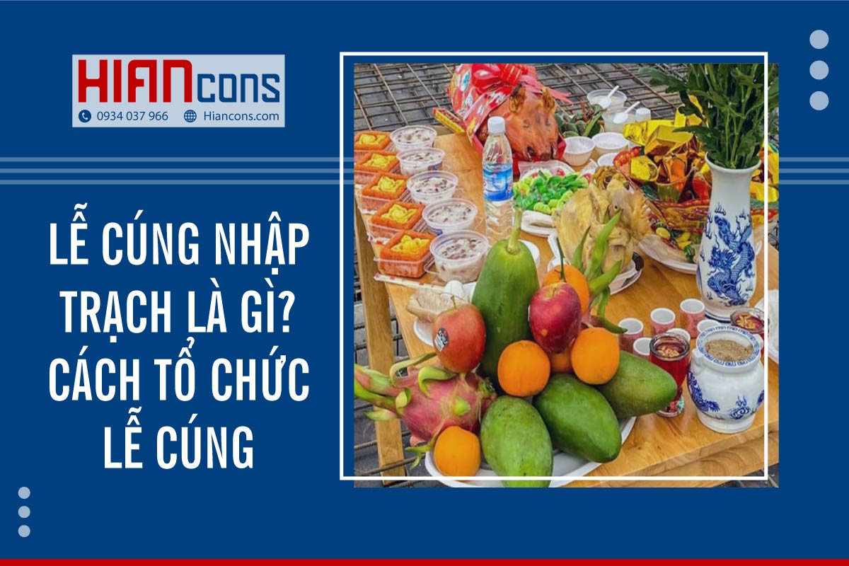 Gia đình làm lễ cúng nhập trạch về nhà mới