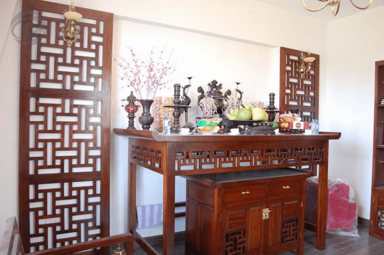 Bàn thờ nhà người khác trong giấc mơ đánh đề số gì