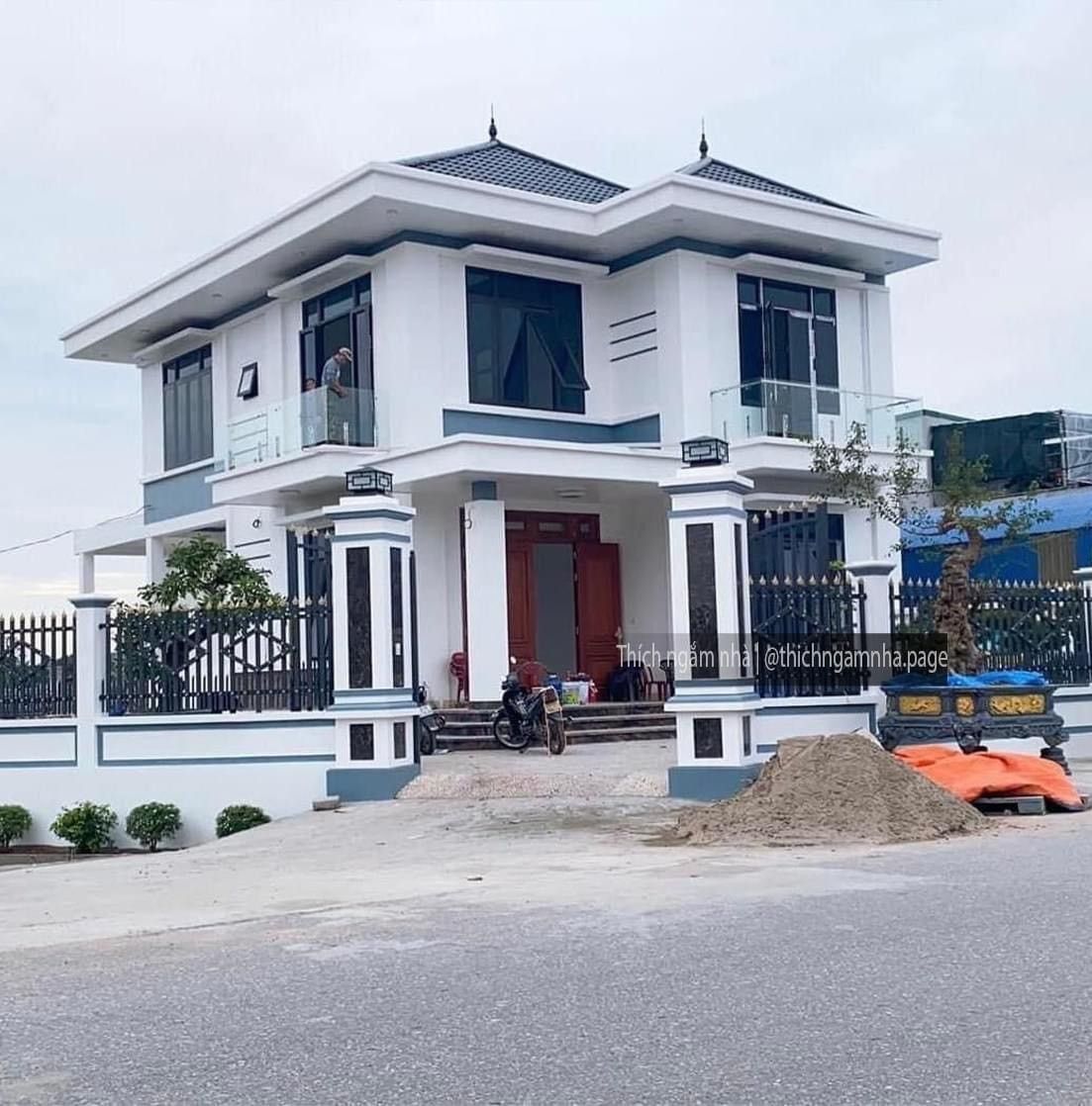 Người khác xây nhà trong giấc mơ ban đêm