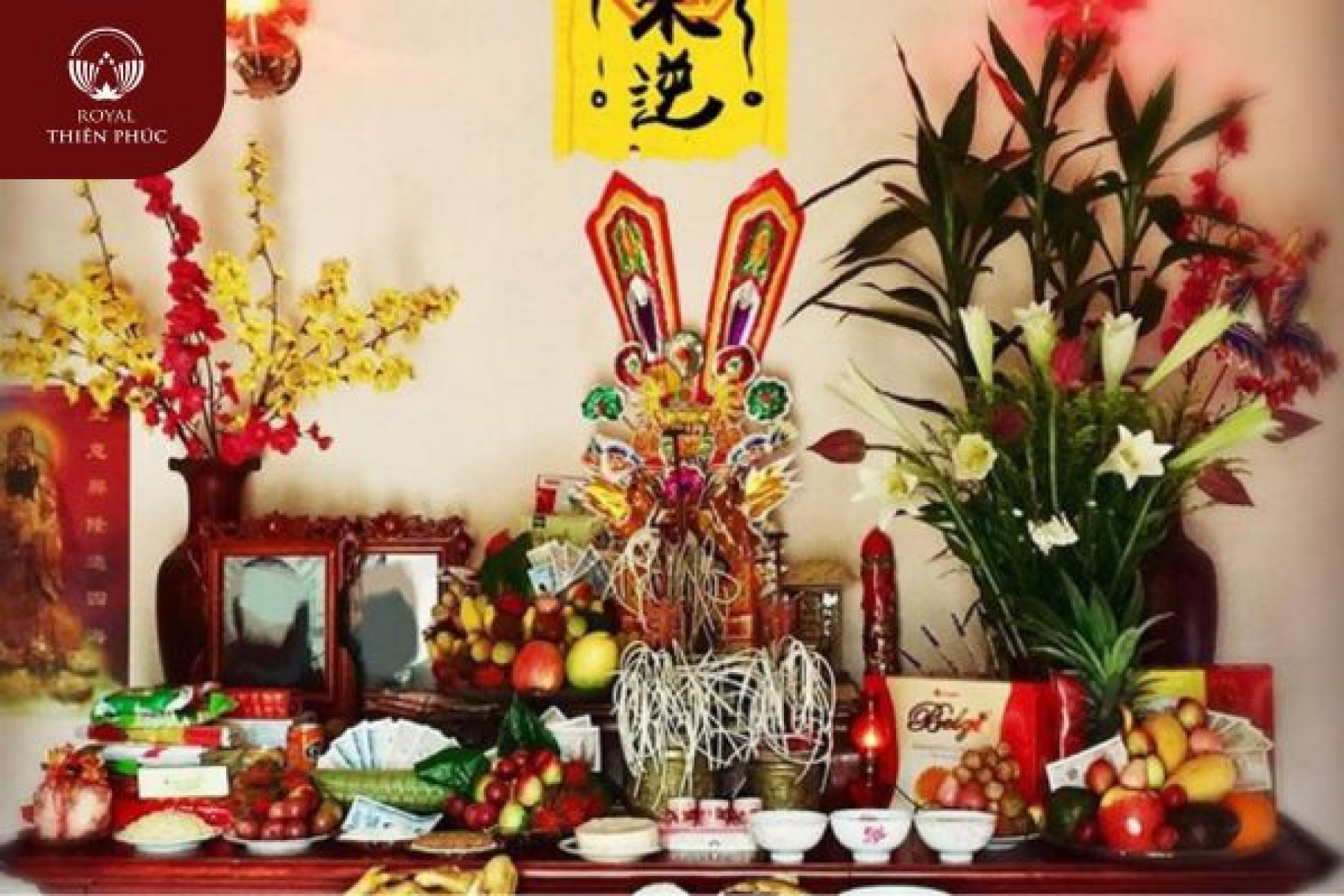 Bài cúng sáng mùng 1 Tết đầy đủ trên bàn thờ gia tiên