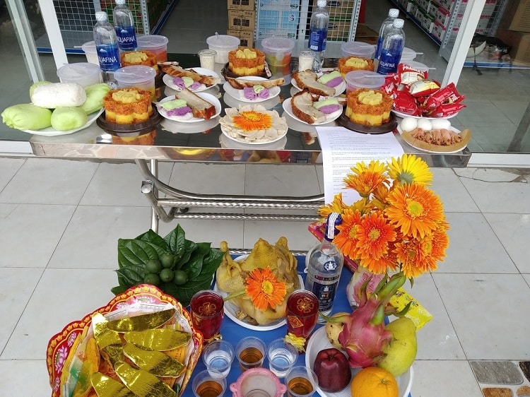 Bàn cúng khai trương đầu năm theo chuẩn phong thủy