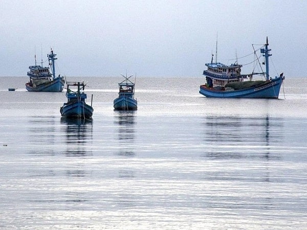 Nằm mơ thấy tàu thuyền đánh đề con gì