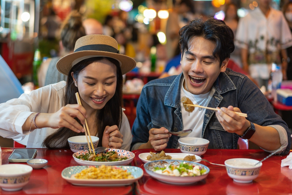 Chồng 1996 vợ 2005 sinh con năm nào hợp