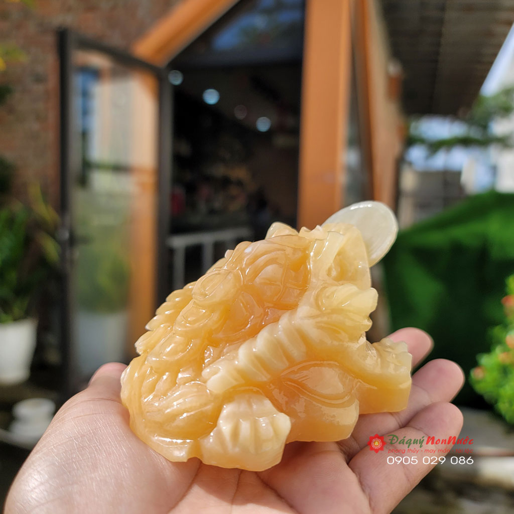 Cóc ba chân phong thuỷ chiêu tài lộc cho gia chủ