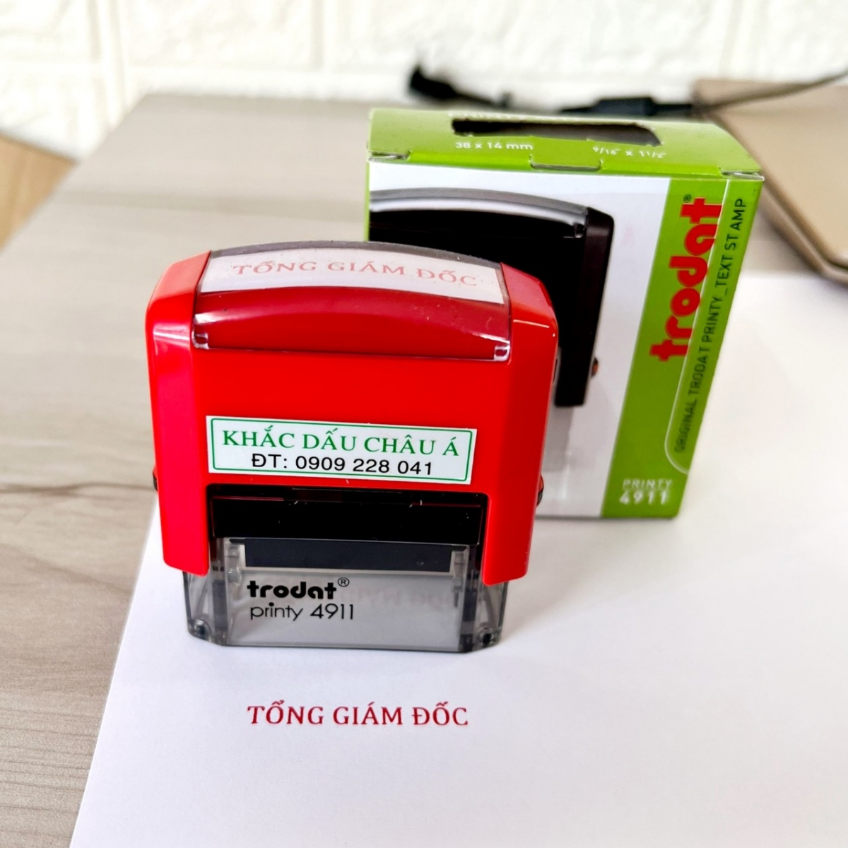 Con dấu tên cá nhân khắc theo yêu cầu