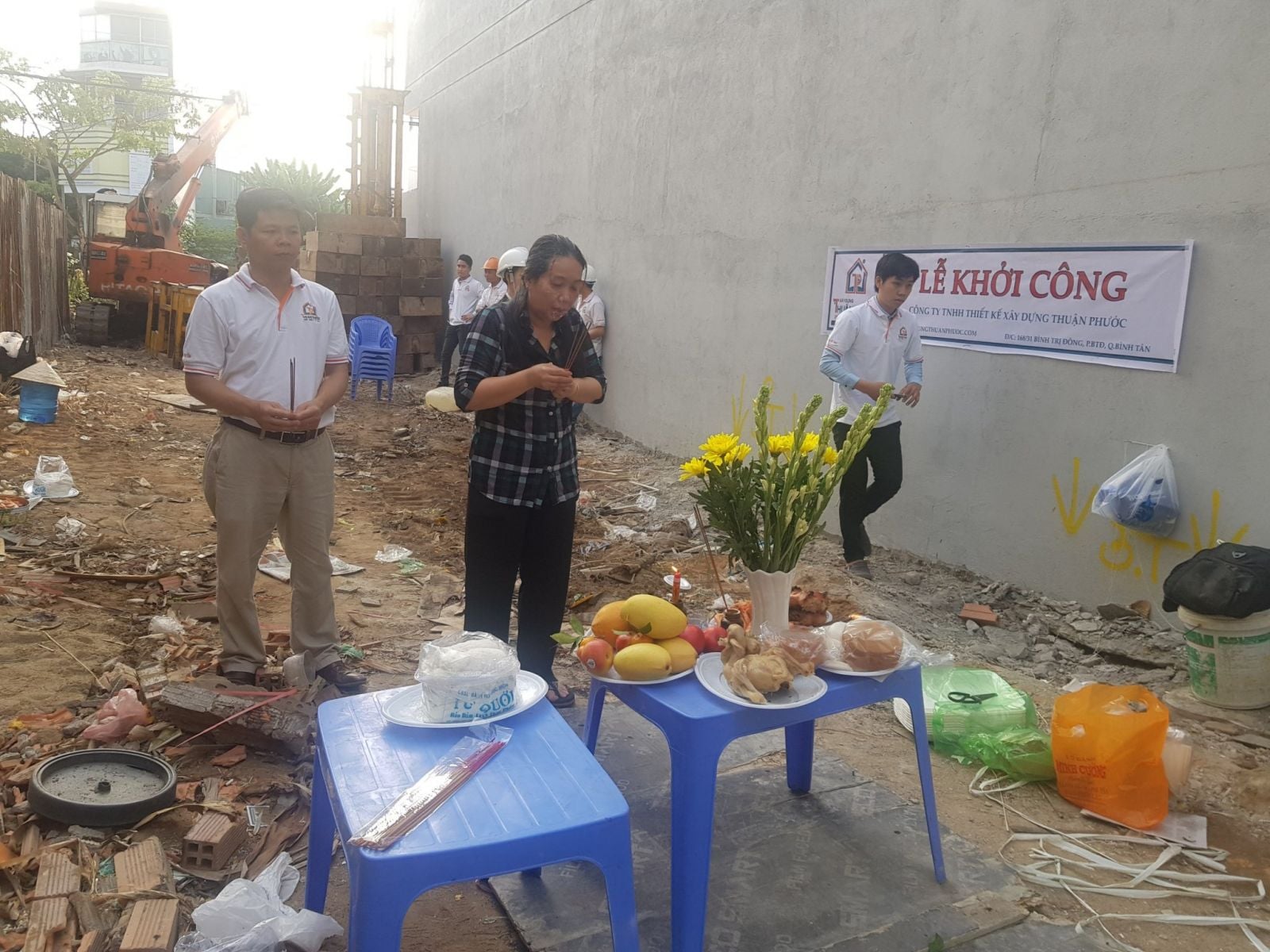 Bài cúng động thổ làm móng nhà chuẩn phong tục