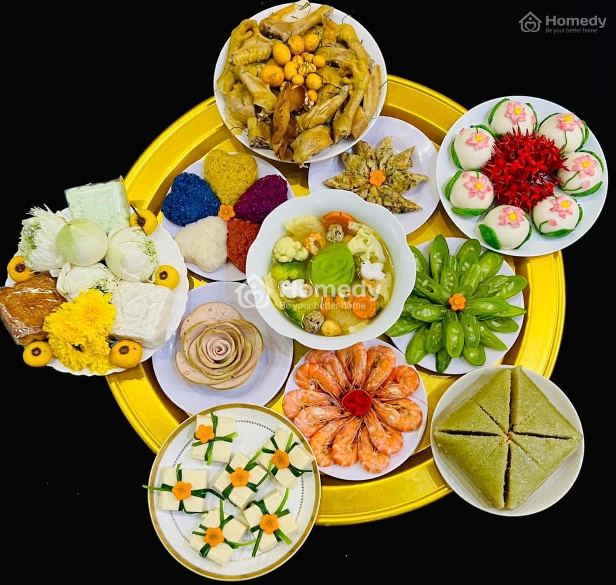 Mâm lễ cúng rằm tháng 7 ngoài sân đầy đủ