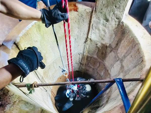 Người rơi xuống giếng trong giấc mơ đánh con gì
