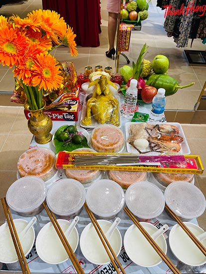 Mâm cúng khai trương đầu năm đầy đủ lễ vật