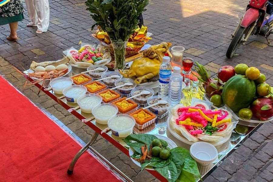 Mâm lễ cúng cô hồn đơn giản và dễ chuẩn bị