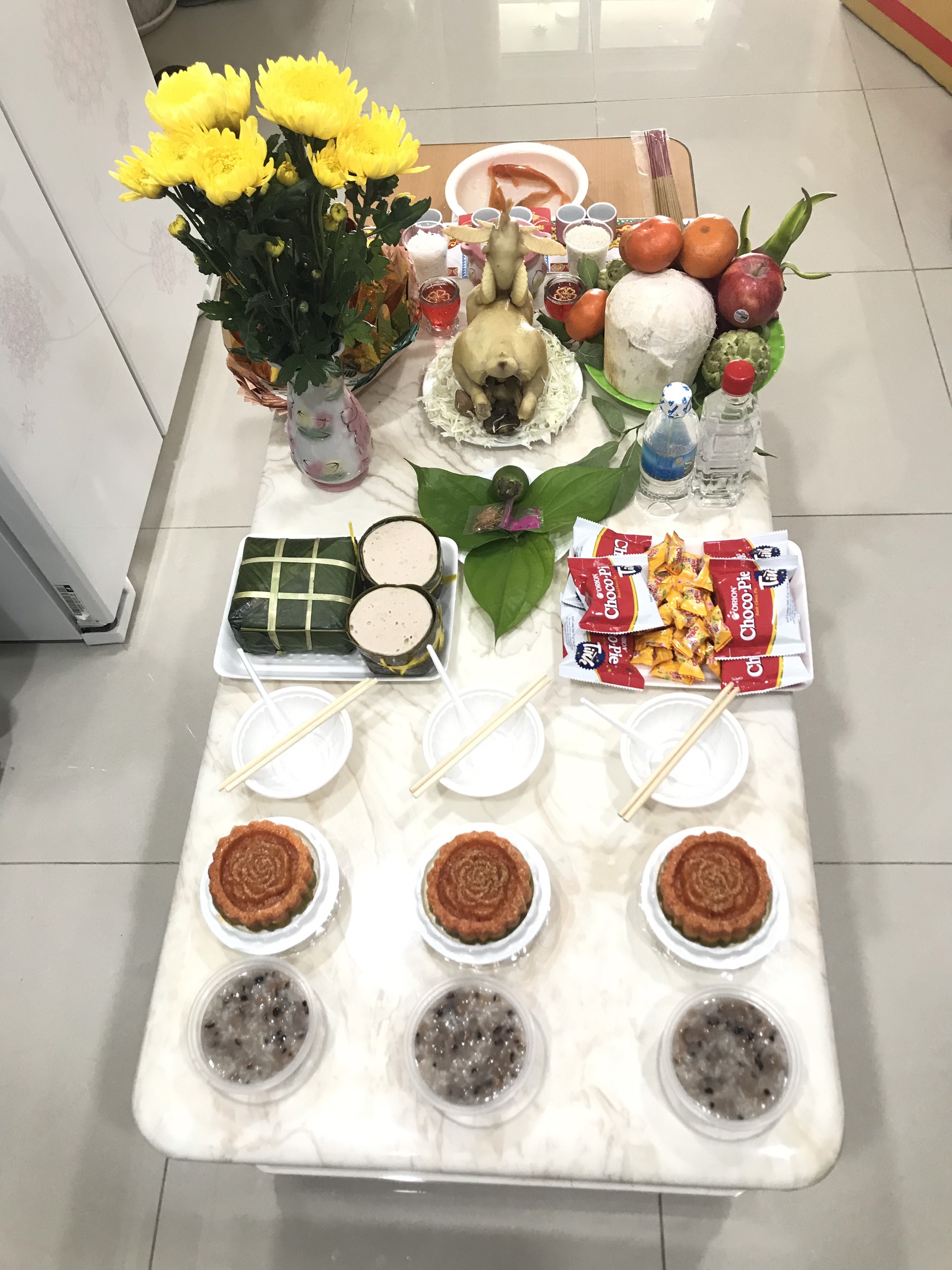 Bàn thờ chuẩn bị lễ cúng ông Táo truyền thống