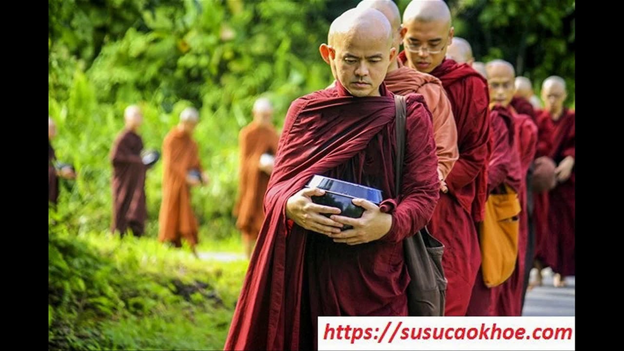 Người đi chùa cầu bình an trong giấc mơ