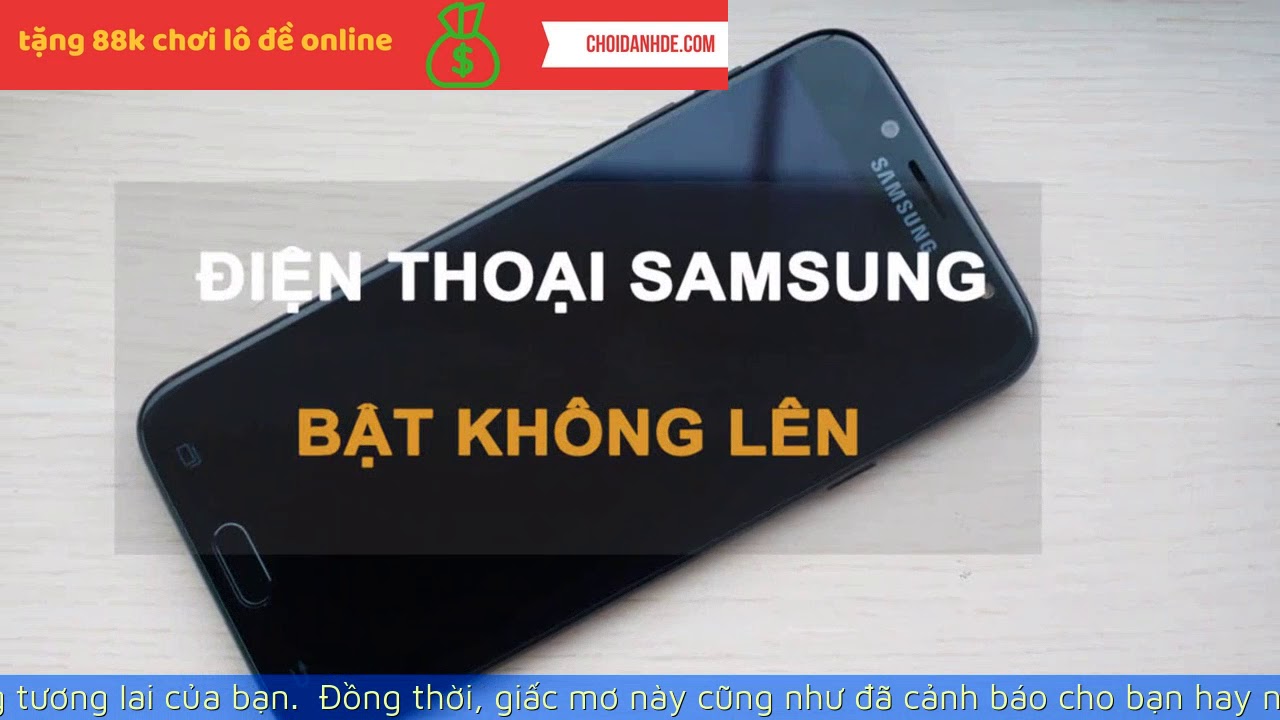 Người nằm mơ thấy điện thoại trên tay