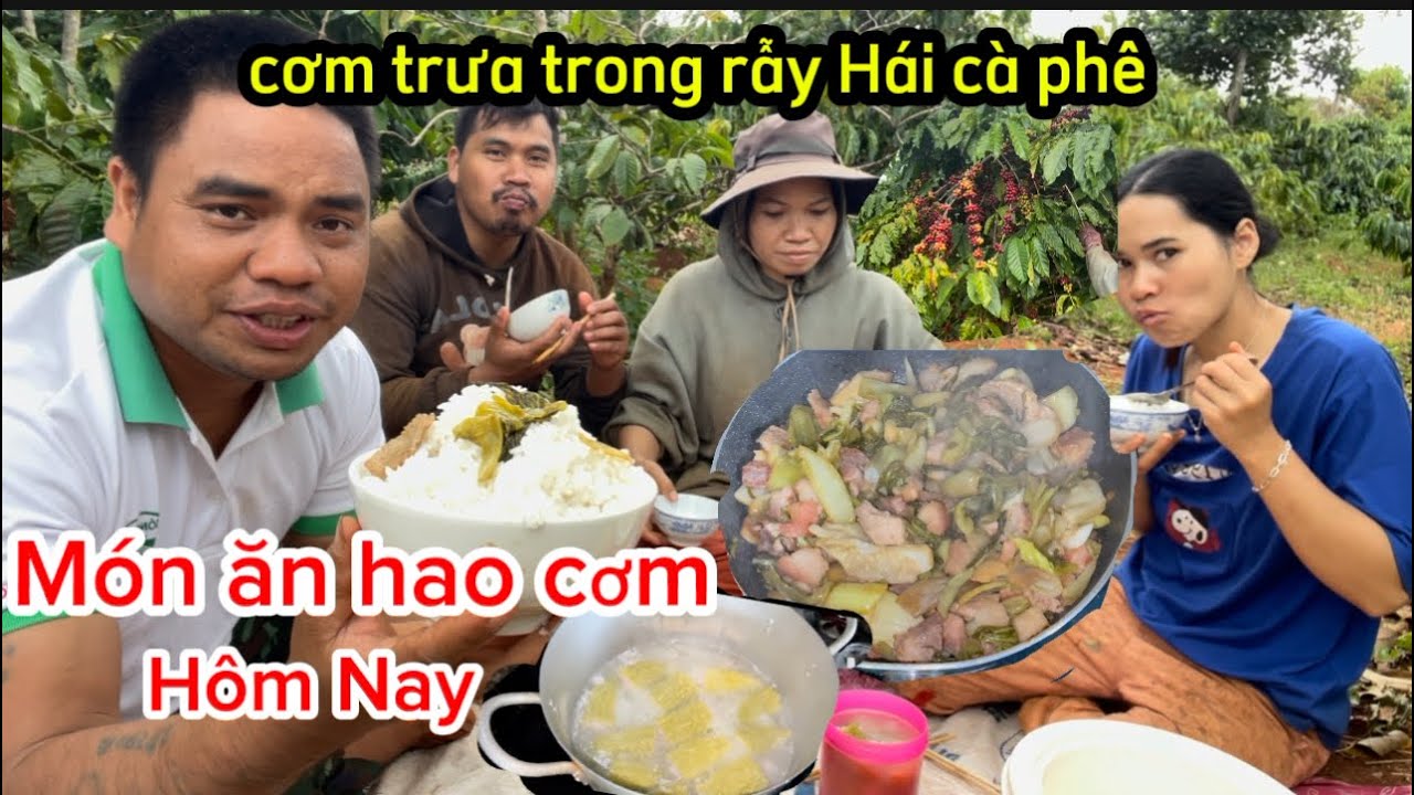 Người mơ thấy mình đang ăn cơm trong giấc mơ