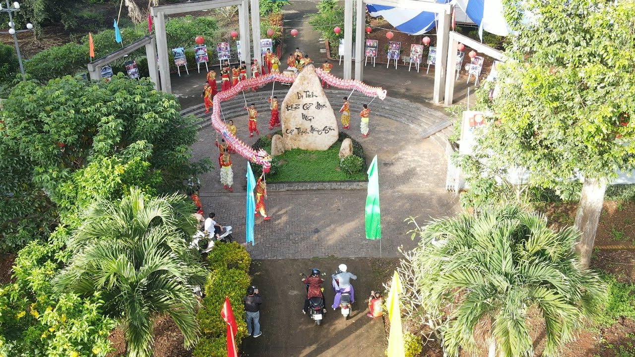 Mâm cúng lễ vía Ông Địa đầy đủ và trang trọng