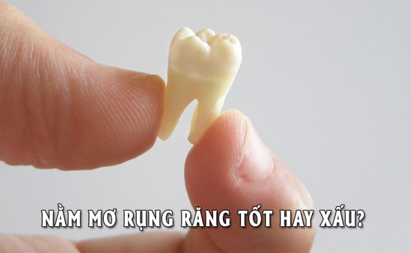 Người nằm mơ thấy rụng nhiều răng trên giường