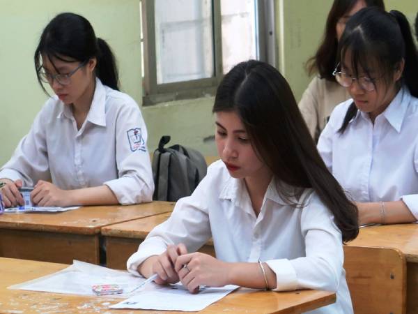 Nằm mơ thấy đi thi không làm được bài đánh đề số gì