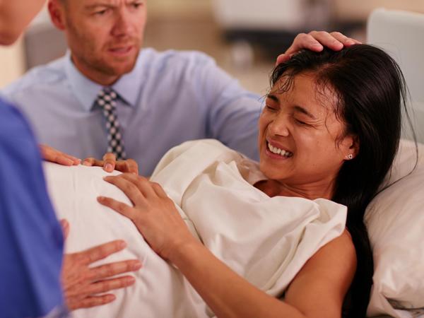 Mơ thấy người khác sinh con nên đánh số gì