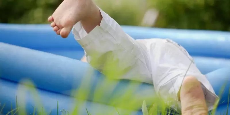 Trẻ con rơi xuống nước mơ đánh đề số gì