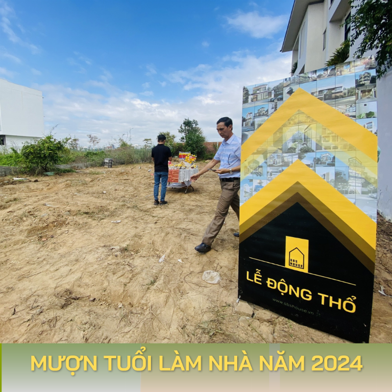 Người lớn tuổi đại diện mượn tuổi làm nhà truyền thống