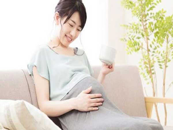 Phụ nữ mơ thấy mình có bầu nên đánh con gì