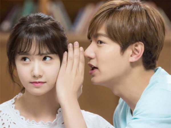 Người mơ nói chuyện với người quen trong giấc mơ