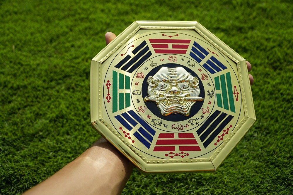Phong thuỷ nhà ở vị trí ngã ba đường