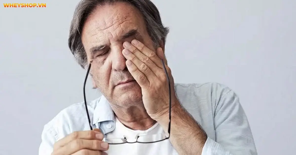 Nháy mắt trái nam báo hiệu gì