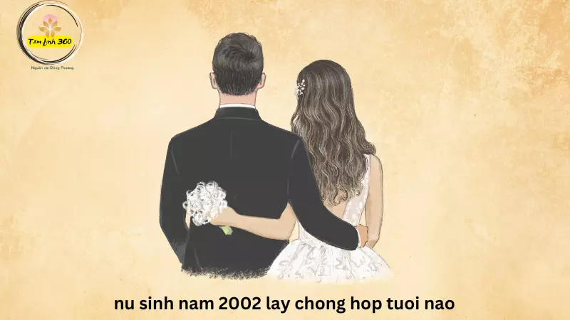 Nữ sinh 2002 mặc áo dài trắng tươi cười