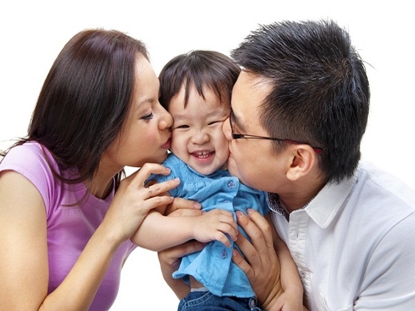 Chồng 1990 vợ 1994 sinh con năm nào hợp nhất