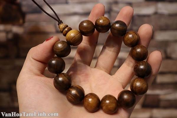 Vòng tay phong thuỷ cho may mắn và bình an