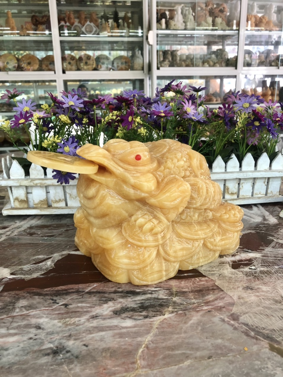 Cóc ba chân phong thuỷ chiêu tài lộc cho gia chủ